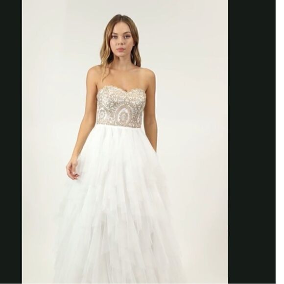 SAY YES TO THE PROM
Juniors' Embellished Strapless Cascade Gown, evening dress 5 - Picture 9 of 16